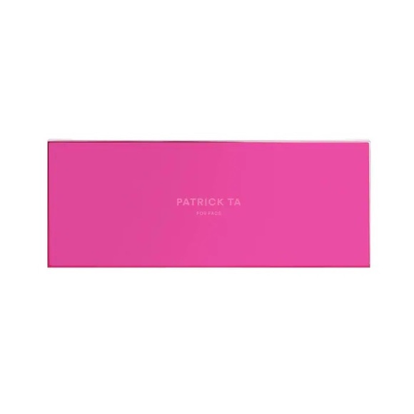 A limited-edition face palette 🎨 - Picture 5 of 7